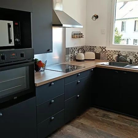 Proche Thales Apartment