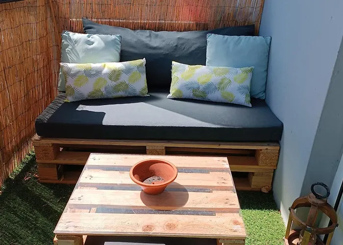 Proche Thales 公寓 *